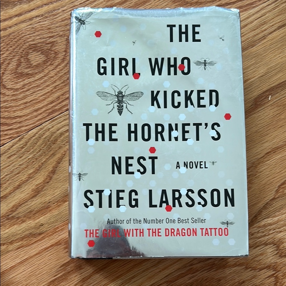 The Girl Who Kicked the Hornet's Nest Book